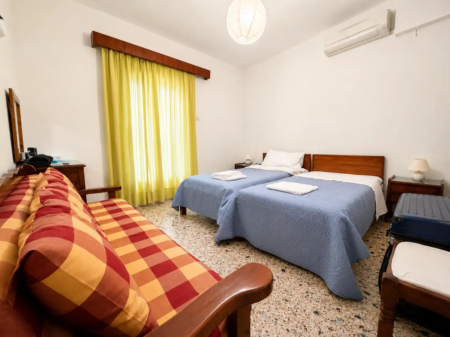 Two-Bedroom Traditional Apartment View 1